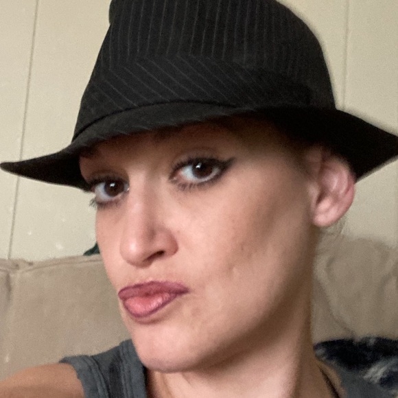 Pinstripe Hat - Picture 3 of 7